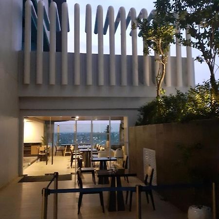 Bess Mansion Apartment, 16Th Floor Σουραμπάγια Εξωτερικό φωτογραφία